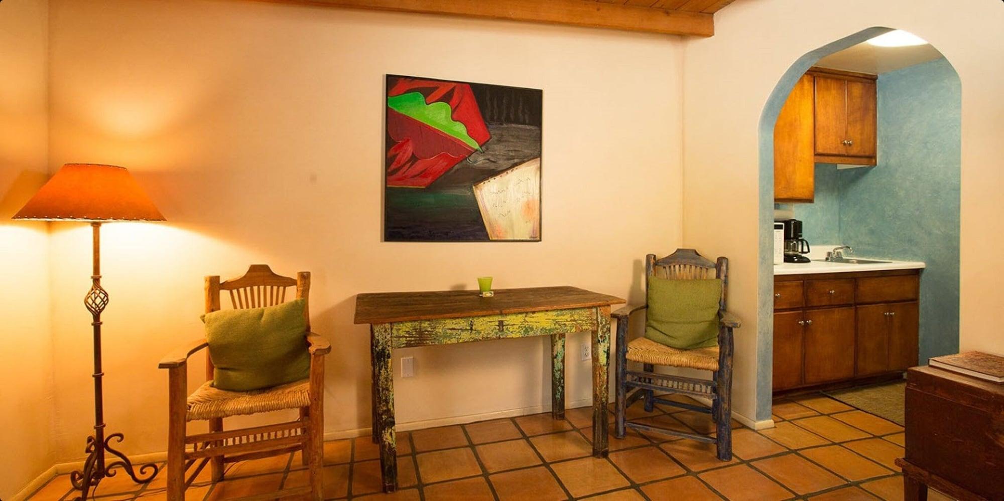 Hotel Blue Iguana Ojai