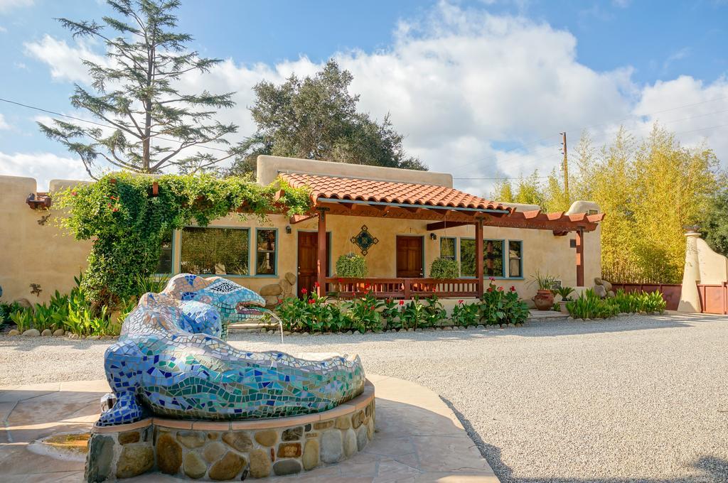 Hotel Blue Iguana Ojai
