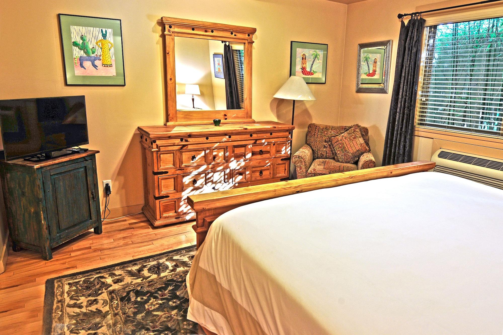 Hotel Blue Iguana Ojai