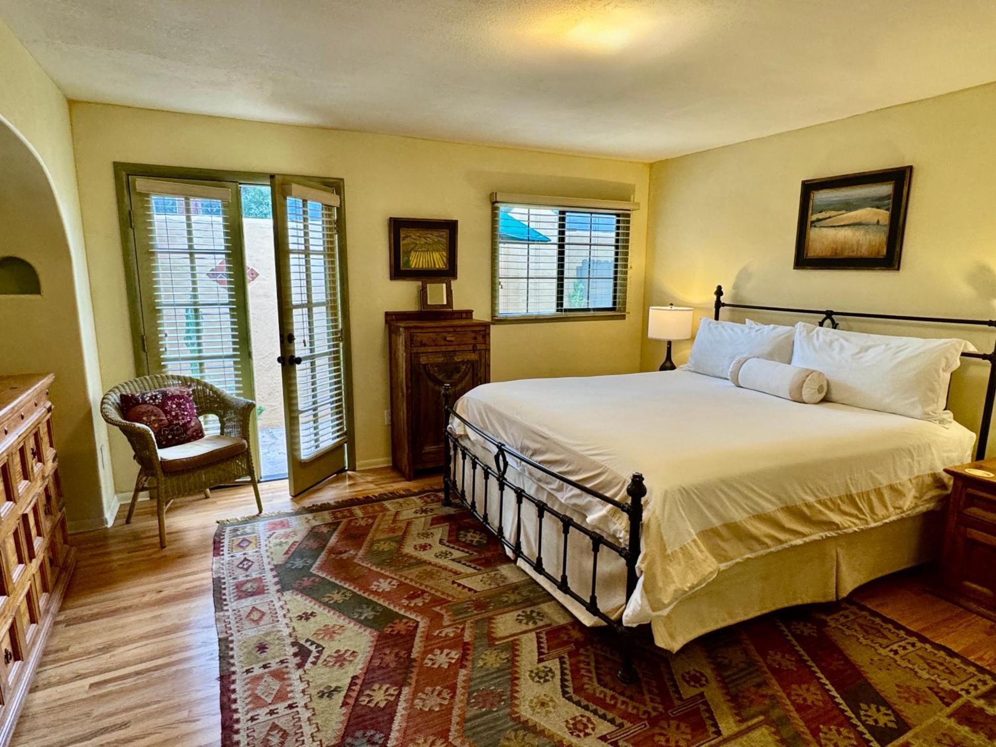 Blue Iguana Hotel Ojai