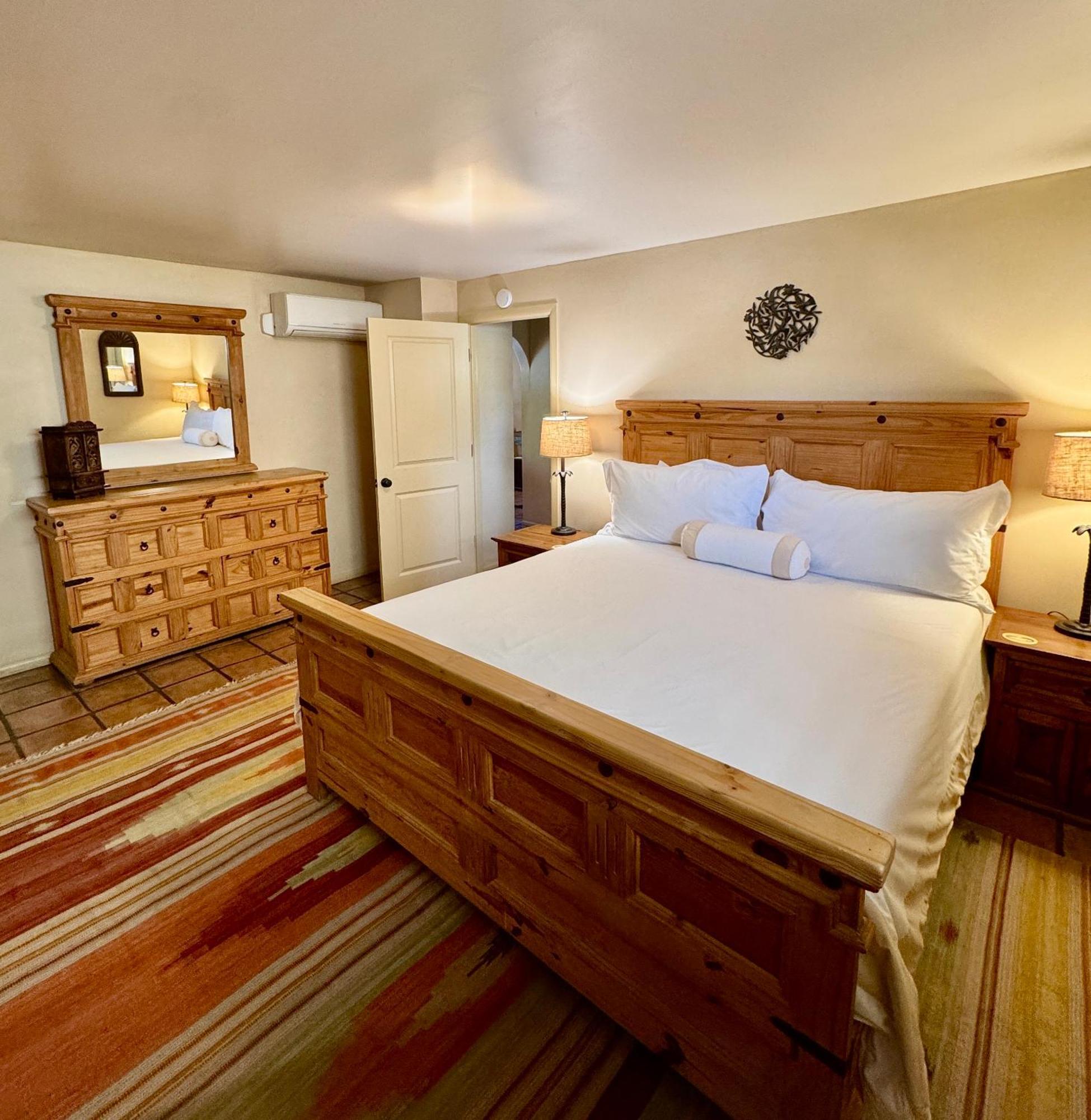 Hotel Blue Iguana 4*